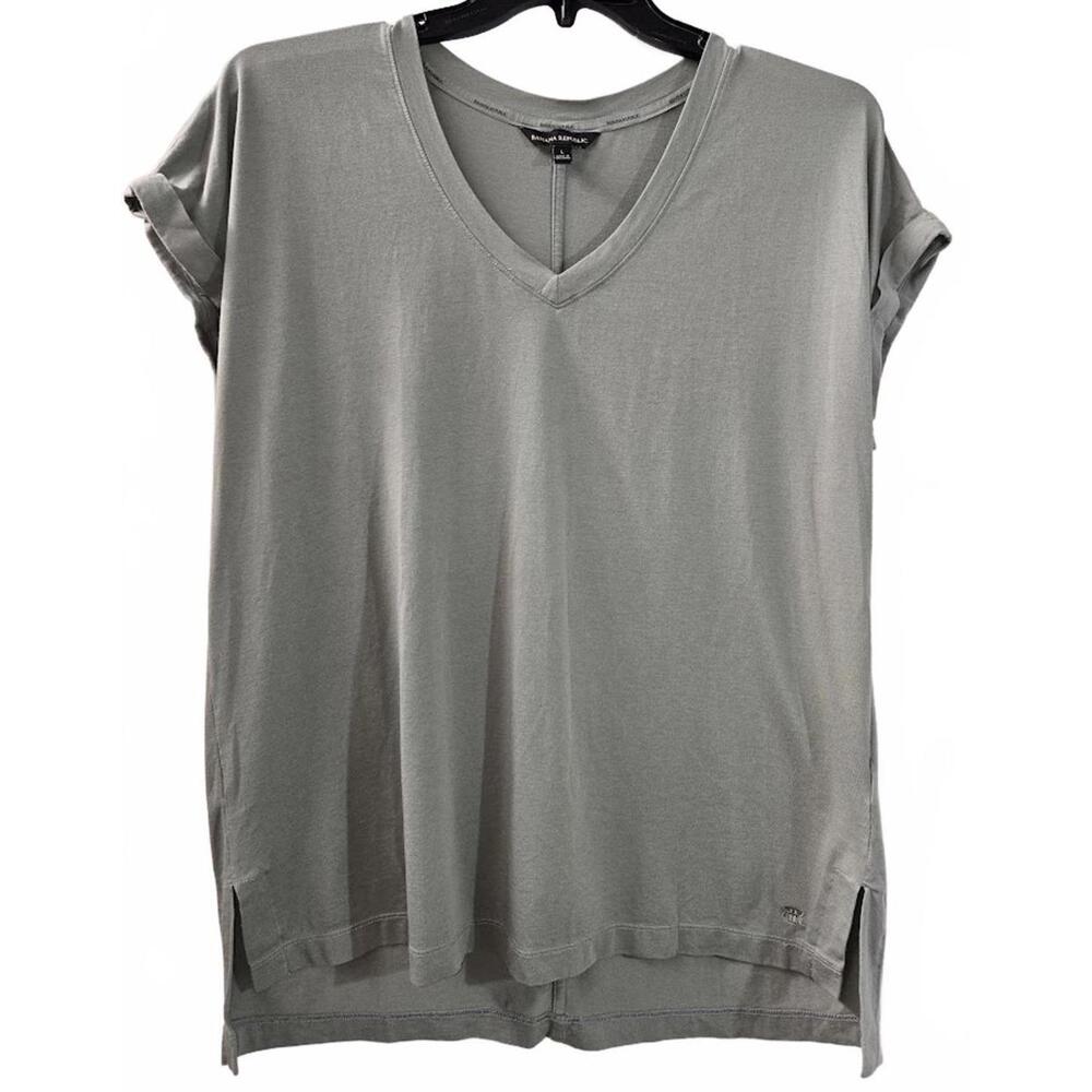 Banana Republic Olive V-Neck Short Sleeve Top Size L